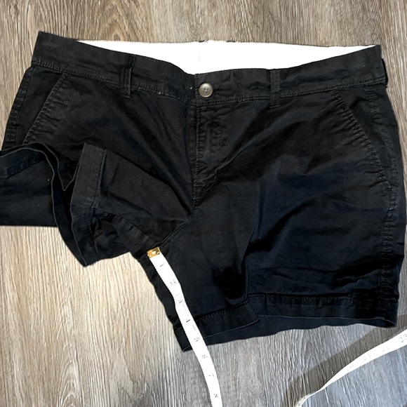 Women’s black shorts - Picture 4 of 5